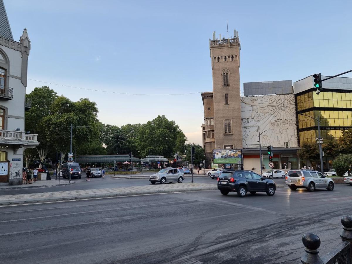 فيلا Old Tbilisi Freedom Square, Tbilisi Площадь Свободы المظهر الخارجي الصورة
