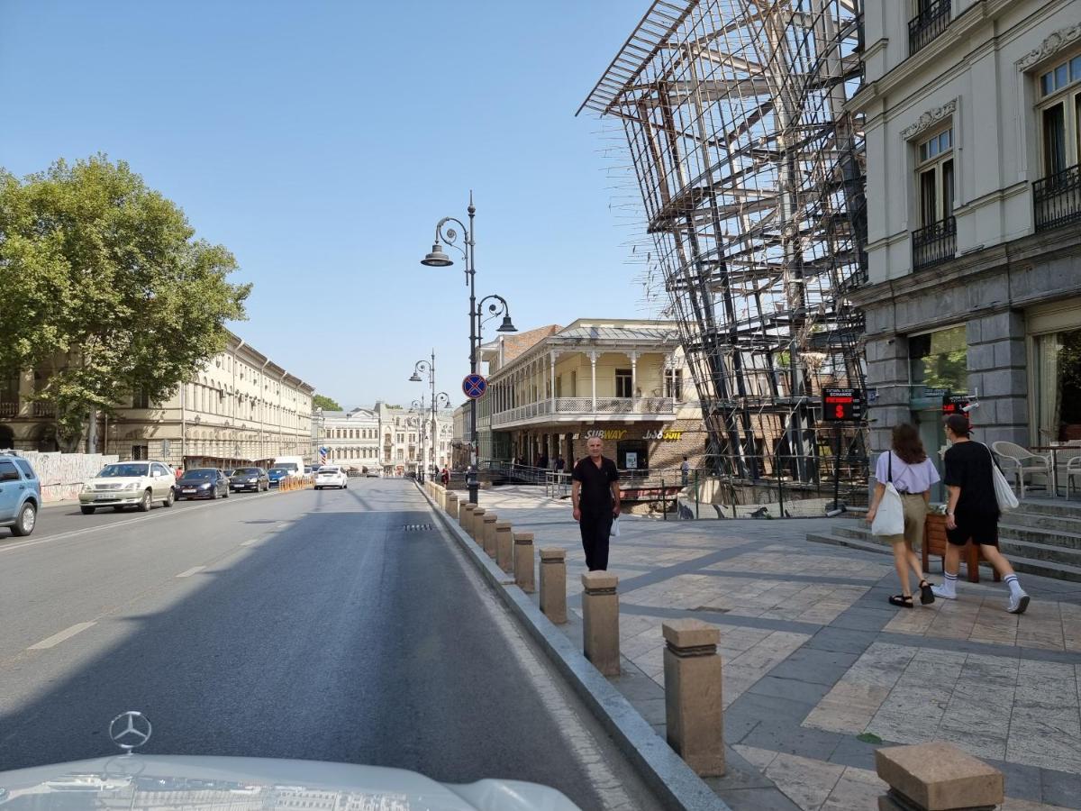 Old Tbilisi Freedom Square, Tbilisi Площадь Свободы المظهر الخارجي الصورة