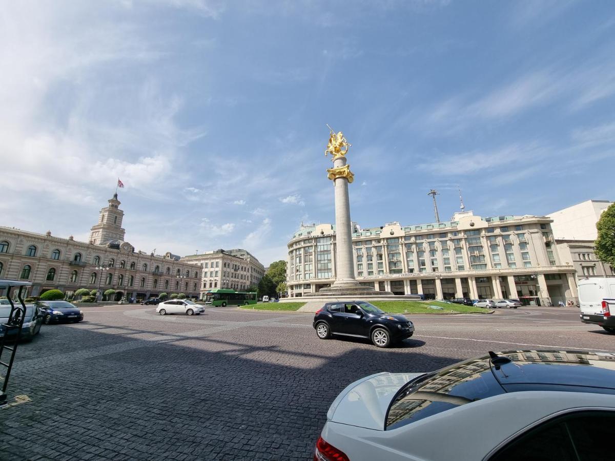 Old Tbilisi Freedom Square, Tbilisi Площадь Свободы المظهر الخارجي الصورة