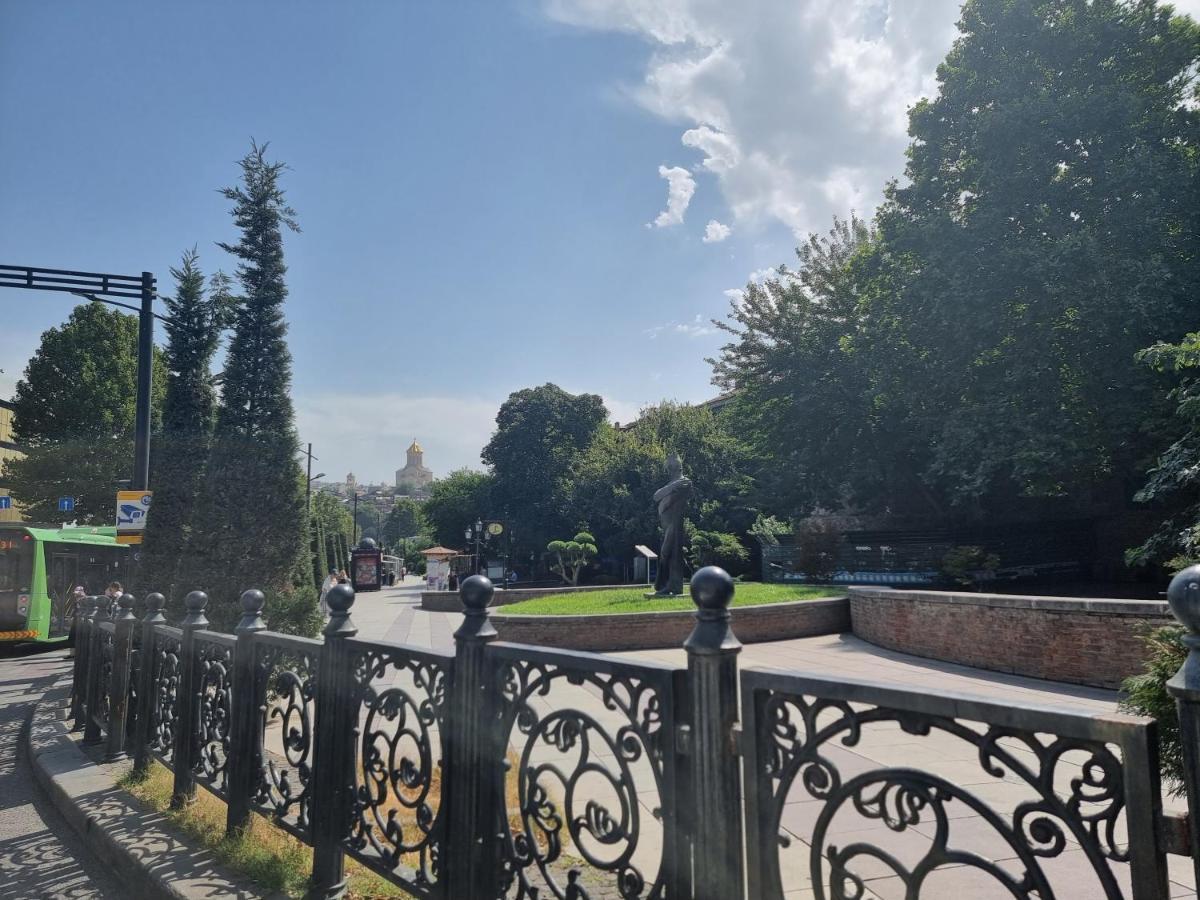 فيلا Old Tbilisi Freedom Square, Tbilisi Площадь Свободы المظهر الخارجي الصورة
